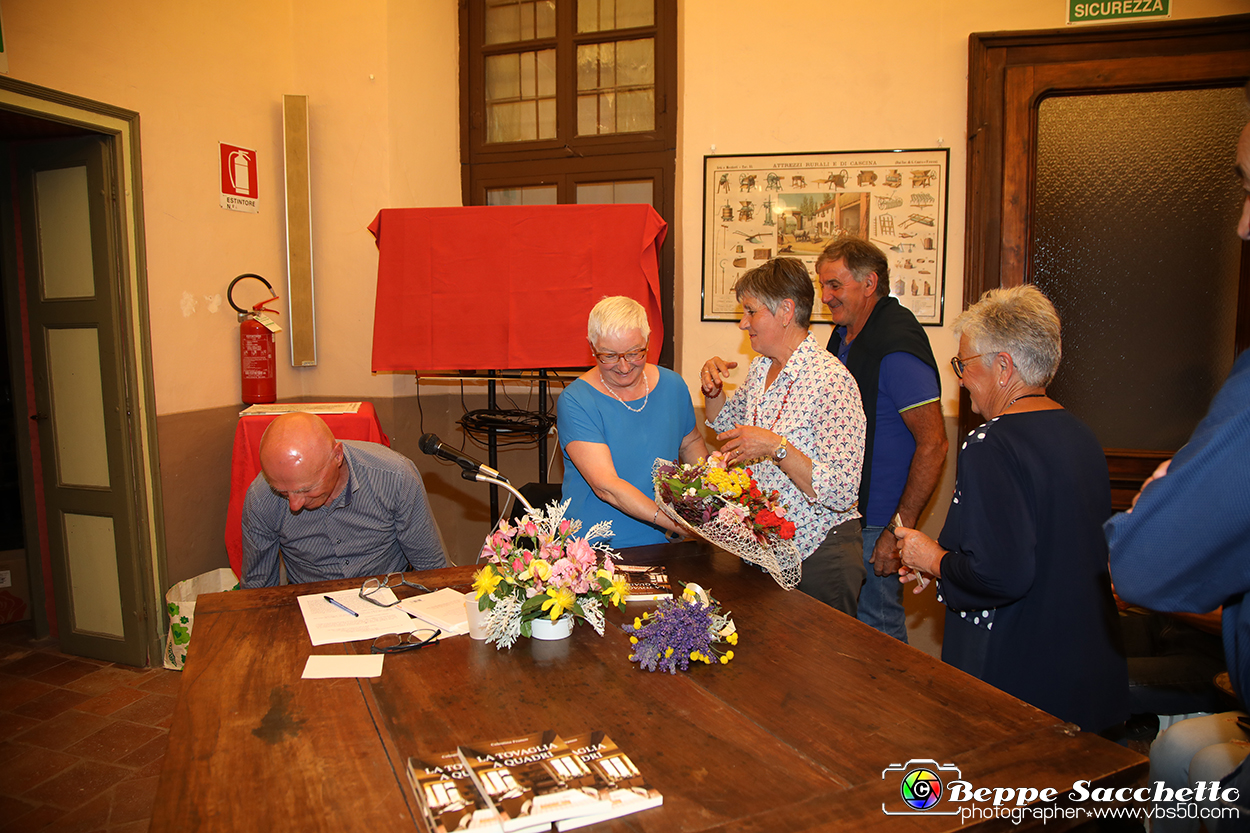 VBS_3431 - Presentazione libro 'La tovaglia a quadri' di Celestina Franco.jpg